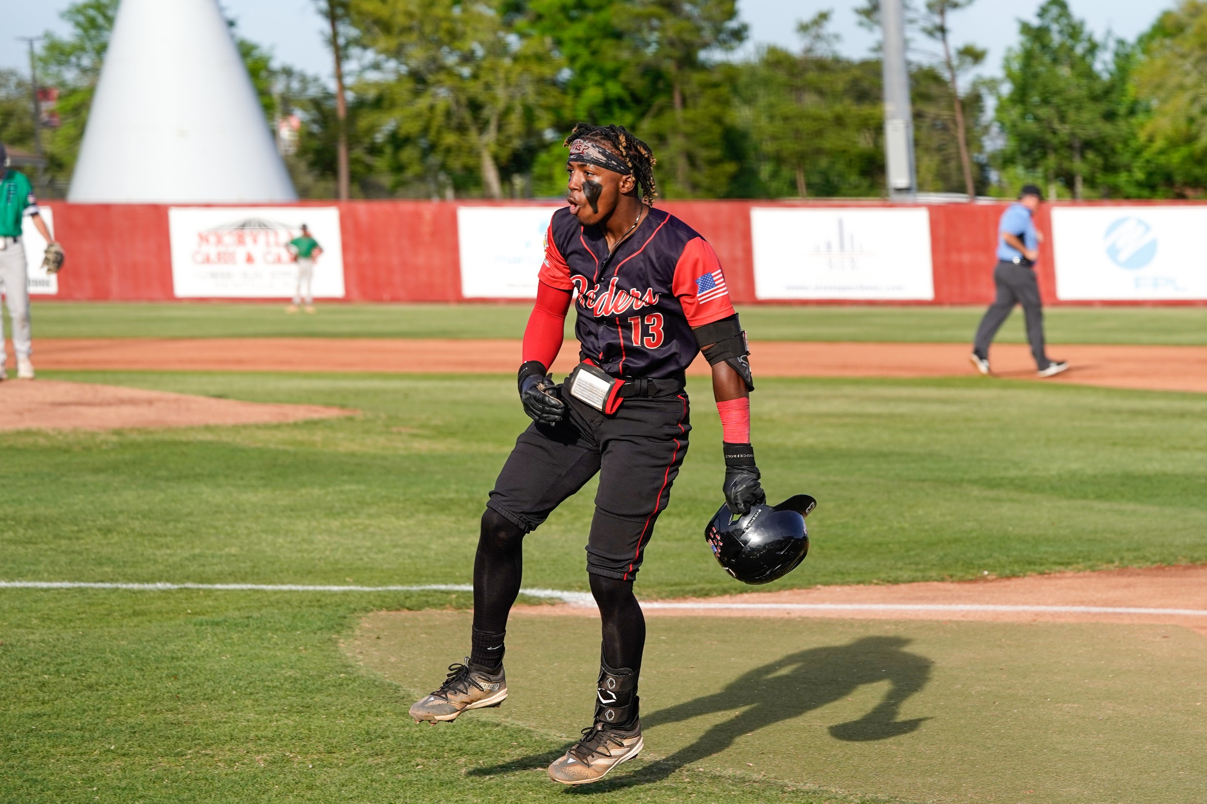 Long Ball Power Raiders to Commanding 10-0 Victory Over  Pensacola On Tuesday